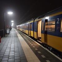 Photo taken at Sprinter Zwolle - Amsterdam Centraal by Bart K. on 12/16/2018