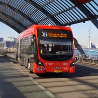 Photo taken at Buslijn 316 Amsterdam Centraal - Edam by Bart K. on 9/27/2018