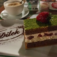 Foto diambil di Kumburgaz Dilek Pasta Cafe &amp;amp; Restaurant oleh Merve K. pada 7/3/2016