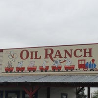 4/24/2013 tarihinde Todd H.ziyaretçi tarafından Oil Ranch'de çekilen fotoğraf
