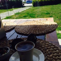 Photo taken at Karşı Cafe by 🍀 Sezer B. on 3/30/2015