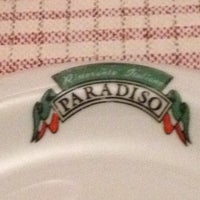 Foto tirada no(a) Paradiso Restaurant por Ted L. em 12/20/2012