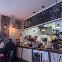 Foto tirada no(a) Little Spoon Cafe por Closed em 5/5/2019