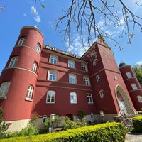 Foto diambil di Hotel Schloss Spyker oleh Henri v. pada 5/3/2024