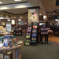 Barnes Noble 2100 Snelling Ave N