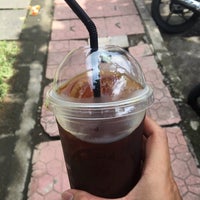 Photo taken at F.R.E.A.K Coffee by Truong D. on 3/15/2018
