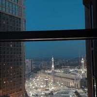 Photo taken at Fairmont Makkah Clock Royal Tower Hotel by F A H A D  ., on 3/27/2024