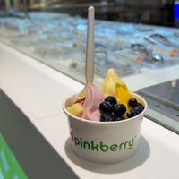 Photo taken at Pinkberry by M.🍃 on 5/24/2023