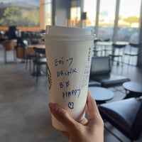 Das Foto wurde bei Starbucks von Angel🪽 am 3/2/2024 aufgenommen