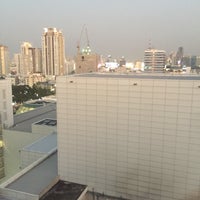 longchamp king power 2019