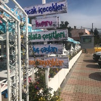 Das Foto wurde bei Alaçatı Muhallebicisi von Alaçatı Muhallebicisi am 3/20/2018 aufgenommen