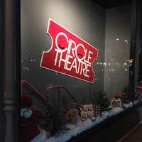 12/14/2015 tarihinde Amy A.ziyaretçi tarafından Circle Theatre'de çekilen fotoğraf