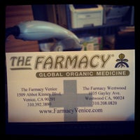 Photo taken at The Farmacy - Global Organic Medicine by Epoch V. on 4/25/2013