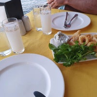 รูปภาพถ่ายที่ Sarıhoş Restaurant โดย Zeliha Ö. เมื่อ 9/17/2022