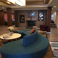 Foto diambil di Fairfield Inn &amp;amp; Suites Temecula oleh Betty C. pada 3/9/2019
