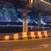 Photo taken at สะพานลอย สี่แยกคลองเตย by DX S. on 12/31/2019