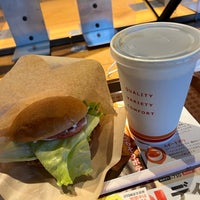 Photo taken at Wendy&amp;#39;s First Kitchen by こかす on 4/15/2023