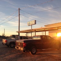 Mando's Restaurant And Bar - 1506 W. San Antonio St.