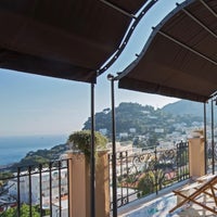 Foto tirada no(a) Capri Tiberio Palace por Sultan 🧙🏾‍♂️ em 9/8/2022