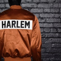 รูปภาพถ่ายที่ Harlem Haberdashery โดย Kells B. เมื่อ 6/28/2018