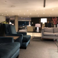 Photo taken at British Airways First Lounge by JQ on 2/17/2020