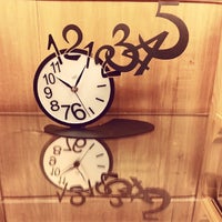 11/21/2013 tarihinde Maggie W.ziyaretçi tarafından Wine O&amp;#39;clock'de çekilen fotoğraf