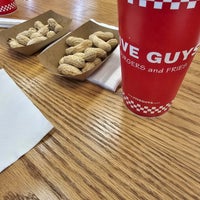 Photo taken at Five Guys by Ethan K. on 11/17/2023
