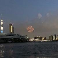 Photo taken at Sumida River Fireworks Festival by Michio K. on 7/29/2018