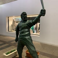 岩鬼正美の像 ドカベン Outdoor Sculpture In 中央区