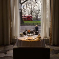 Photo taken at Grosvenor House Hotel, a JW Marriott Hotel by BSM on 3/8/2024