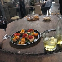 3/27/2017 tarihinde Alenka T.ziyaretçi tarafından Spuzzulé Wine'de çekilen fotoğraf