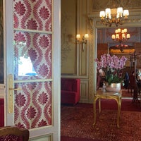 Photo taken at Hôtel Raphaël by W.F on 7/13/2022