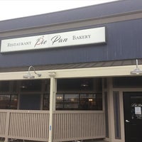 Das Foto wurde bei Pie Pan Restaurant &amp;amp; Bakery von Pie Pan Restaurant &amp;amp; Bakery am 4/9/2018 aufgenommen