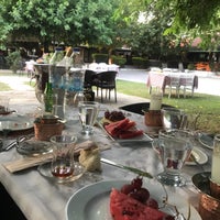 รูปภาพถ่ายที่ Bağlarbaşı Restaurant โดย Ramazan Ö. เมื่อ 8/2/2020