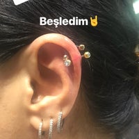 Photo taken at Vagonart Tattoo &amp;amp; Piercing by Suzan K. on 9/12/2018