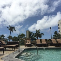 Photo taken at Pool - Hyatt Regency Waikiki by saab9523t on 3/4/2017