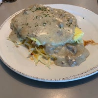 Photo taken at The Omelette Shoppe by Chris B. on 6/7/2019