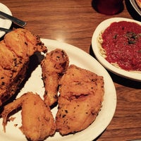 Foto scattata a Chuck&amp;#39;s Italian Restaurant da Amy il 6/26/2015