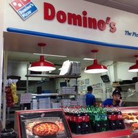 Photo taken at Domino&amp;#39;s Pizza by Rodrigo F. on 3/28/2014