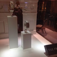 Photo taken at Harry Winston by T. R. on 2/4/2015