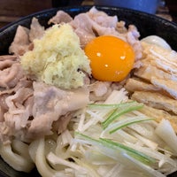 Photo taken at 手打ちうどん 豚や by T. R. on 10/2/2021