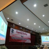 Review Gedung Dharma Wanita