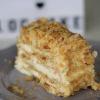 Photo taken at Loccake Cafe &amp;amp; Cakes Rus Pastaları by Loccake Cafe &amp;amp; Cakes Rus Pastaları on 10/8/2023