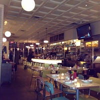 2/25/2013 tarihinde Gozde K.ziyaretçi tarafından The Bowery Diner'de çekilen fotoğraf
