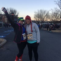 Photo taken at Hot Chocolate 15K/5K by Laura J. on 1/25/2015