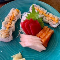Photo taken at Sushi Cruise by Winnie F. on 6/9/2022