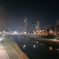 Photo taken at Oncheoncheon Stream by 행복 비. on 3/23/2018