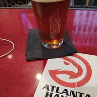 Foto tomada en Atlanta Hawks Bar &amp;amp; Grill  por Sean T M. el 1/28/2022