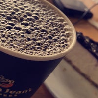 Photo taken at Gloria Jean&amp;#39;s coffees by ANAS A. on 5/11/2018