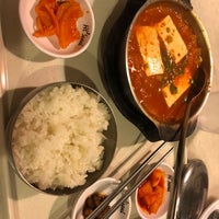 11/18/2018 tarihinde Joan C.ziyaretçi tarafından Hi Seoul Korean Restaurant'de çekilen fotoğraf